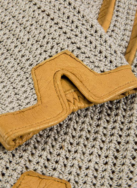 Men's Heritage Crochet-Back Peccary Leather Driving Gloves - Image 4