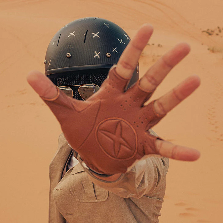 Men's The Suited Racer Fingerless Crochet-Back Leather Driving Gloves - Image 15