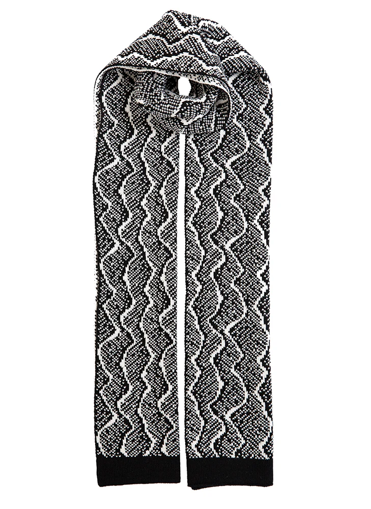 Women's Reptile Pattern Knitted Scarf