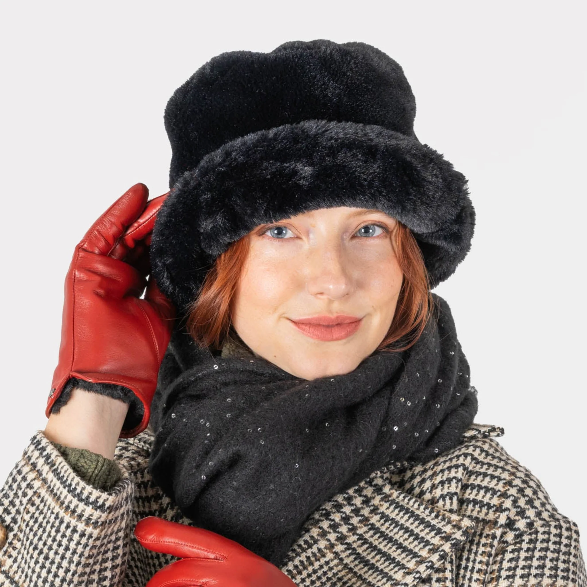 Women’s Faux Fur Bucket Hat - Image 12