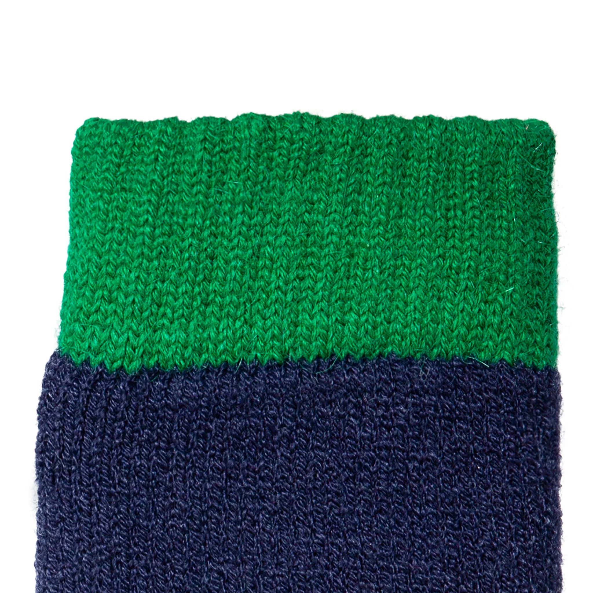 Women’s Patchwork Cable Knit Gloves - Image 17